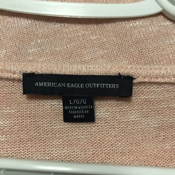 American Eagle Keyhole Top - Picture 3 of 3